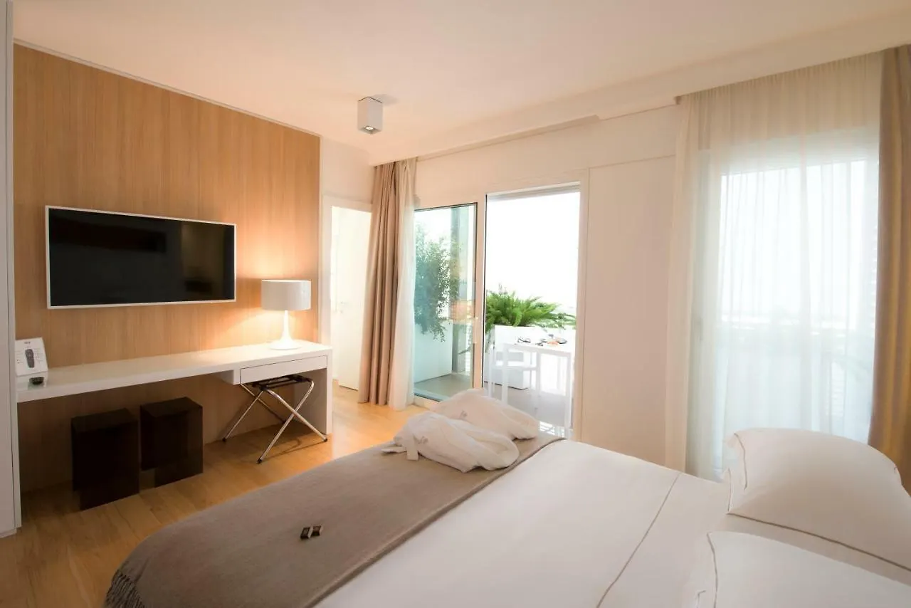 Dilman Luxury Stay Bari 2*,  Italy